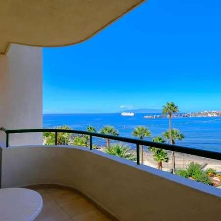Playa De Cristianos Costa View *